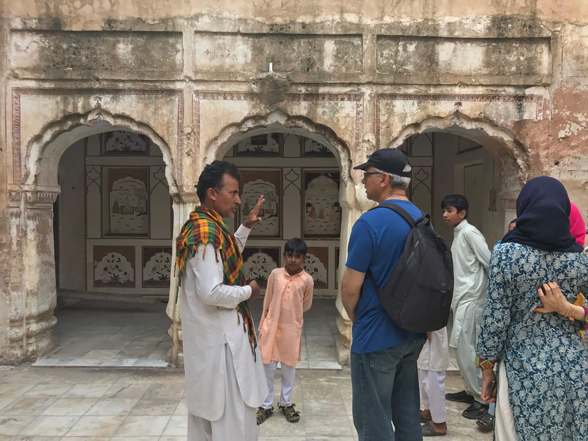 Katas Raj & Kallar Kahar Tour