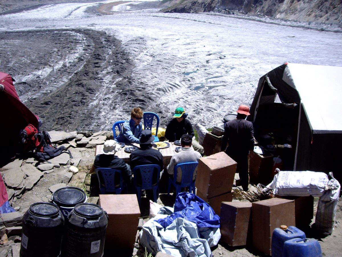 spantik expedition climbing route map