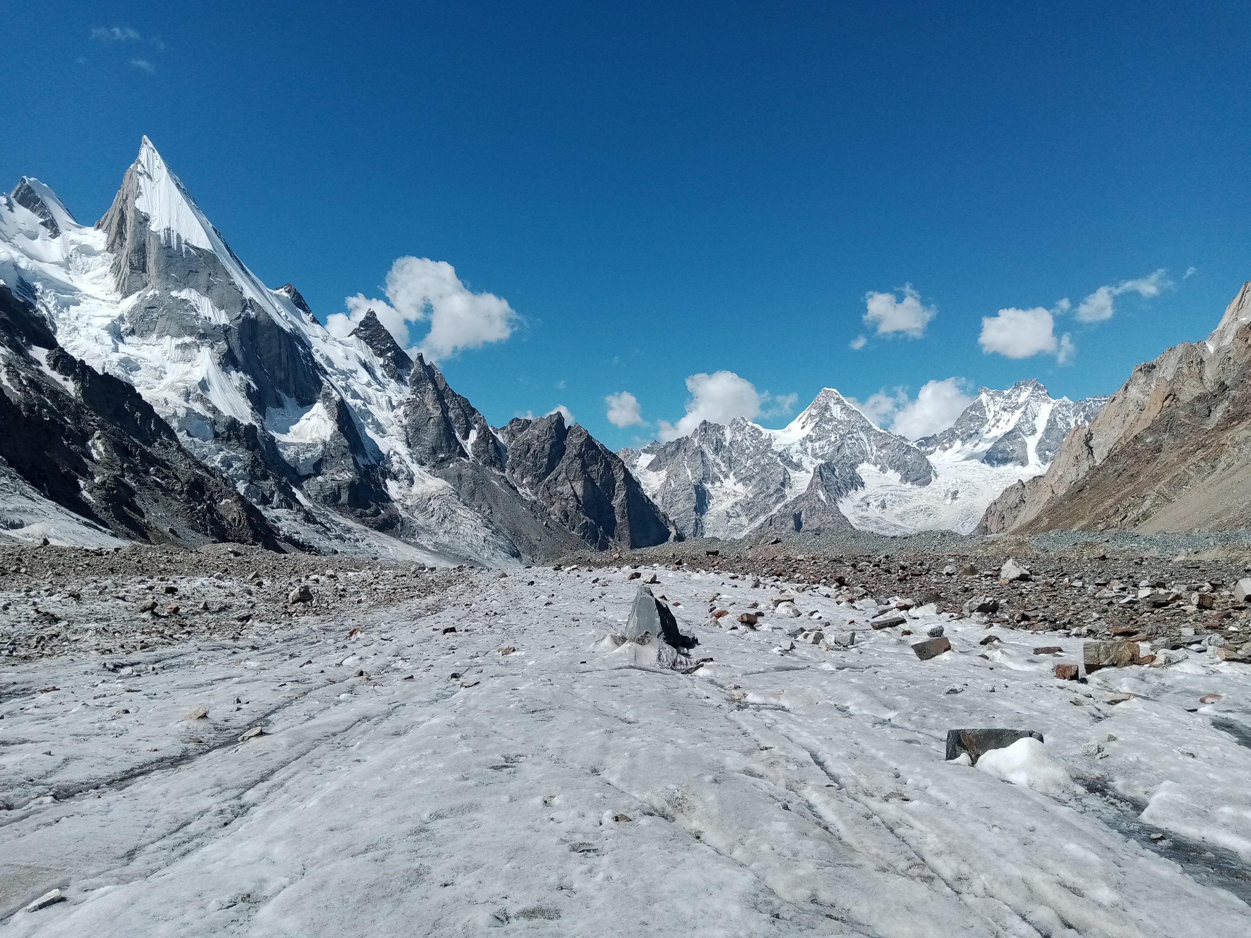 laila peak expedition climb