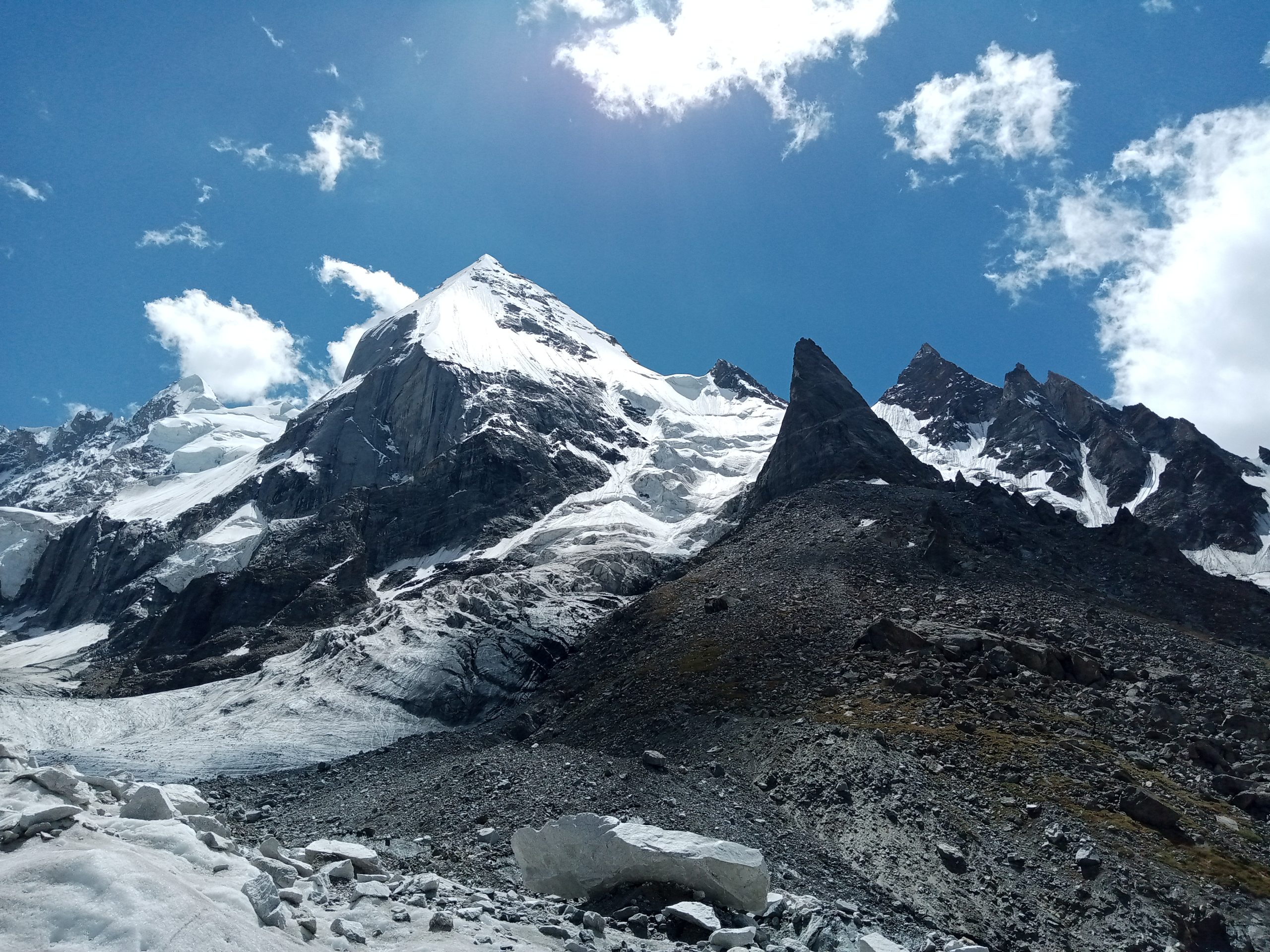 laila peak expedition climb