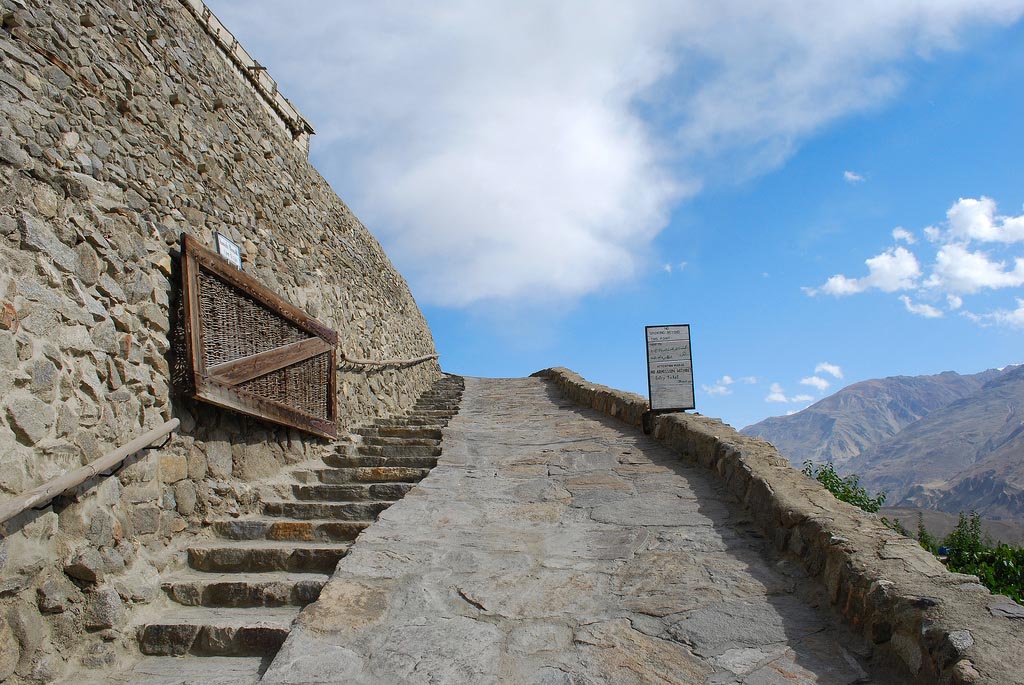 Hunza & Gilgit via KKH (7 Days)