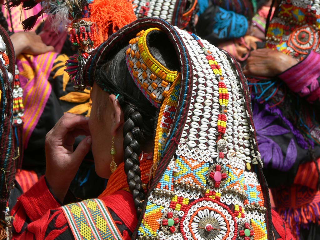 Chitral Kalash Photos Chitral An Kalsh Lady Taking Rest | Hot Sex Picture