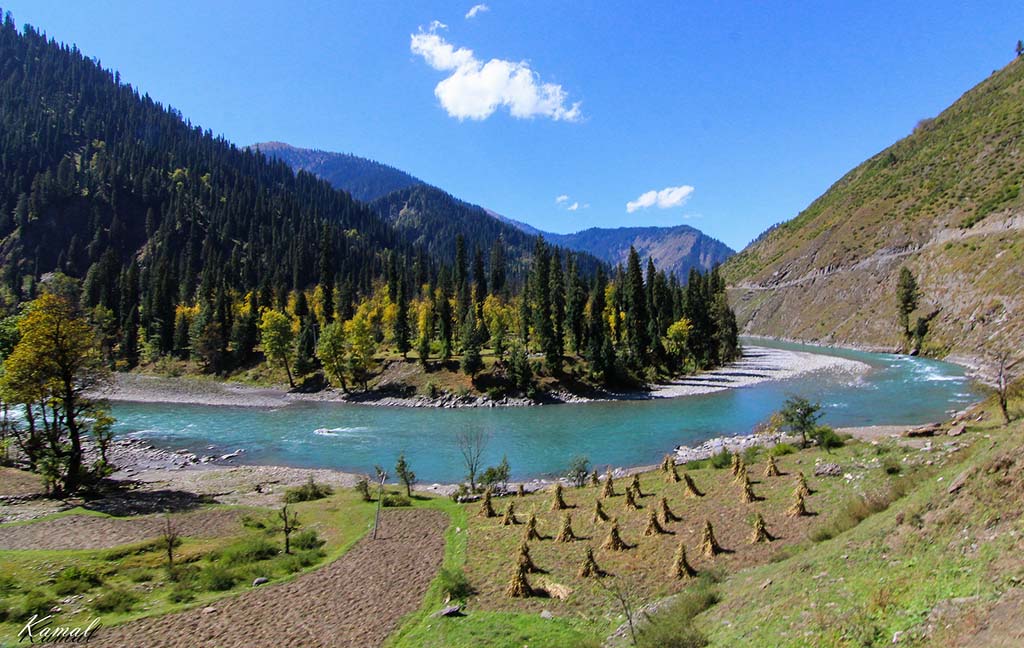 neelum valley tour guide