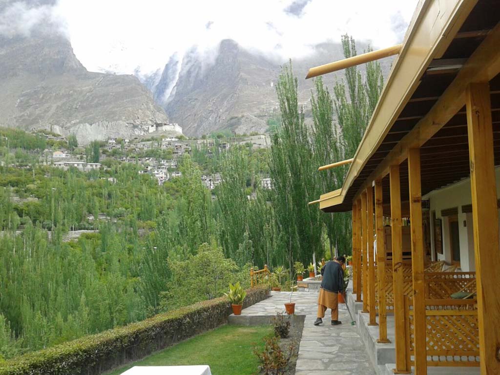 hunza serena inn