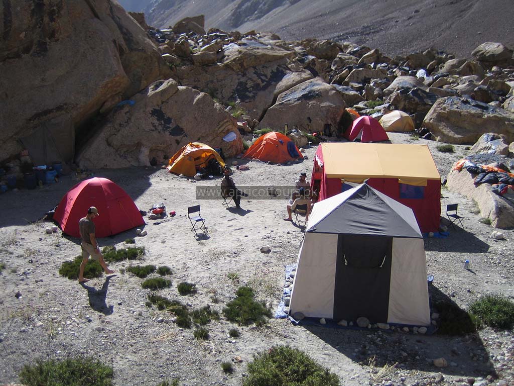 Buni Zom Base Camp