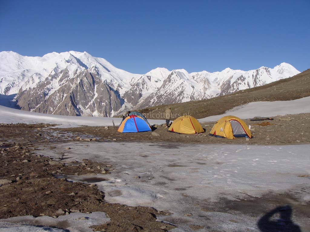 rush lake trek pakistan