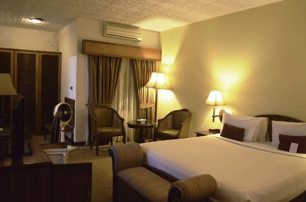 chateau royale islamabad