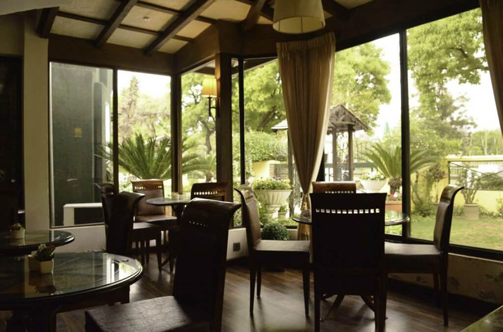 chateau royale islamabad