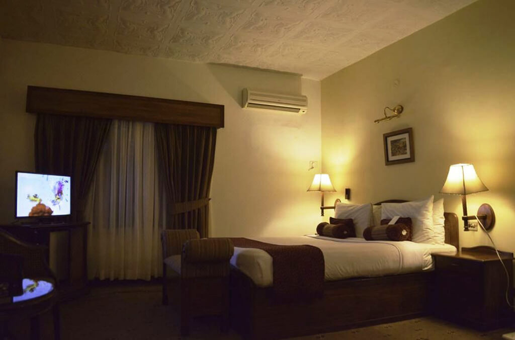 chateau royale islamabad