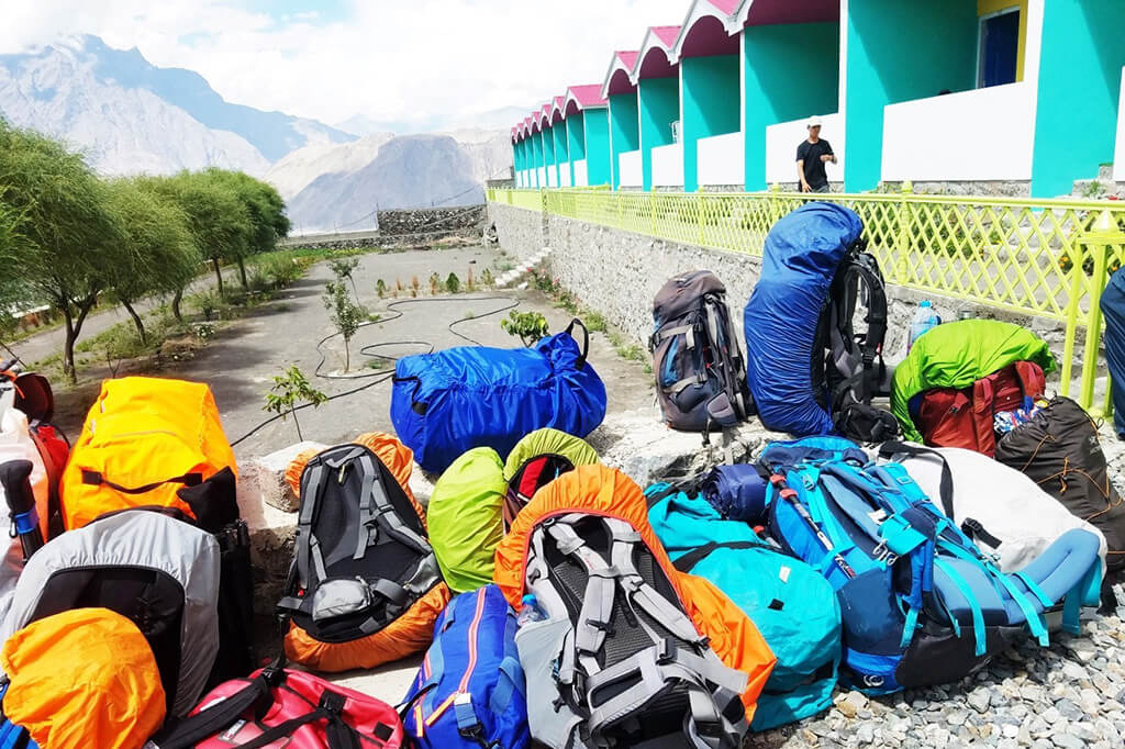 mountain lodge hotel skardu