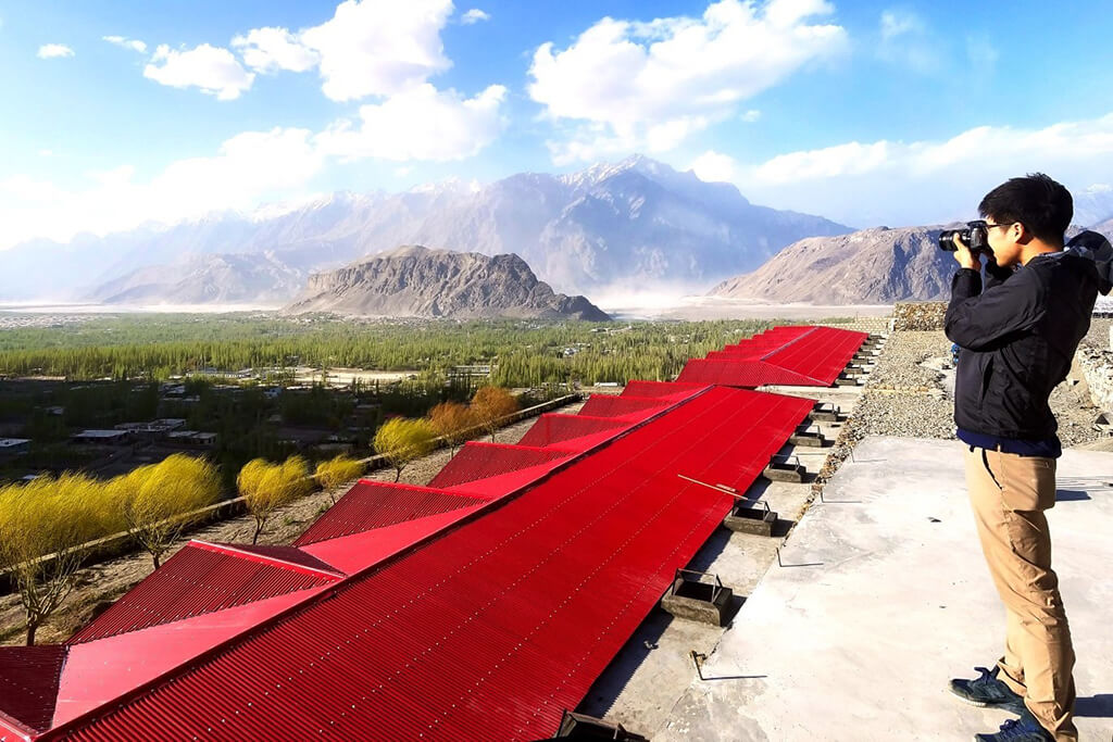 mountain lodge hotel skardu