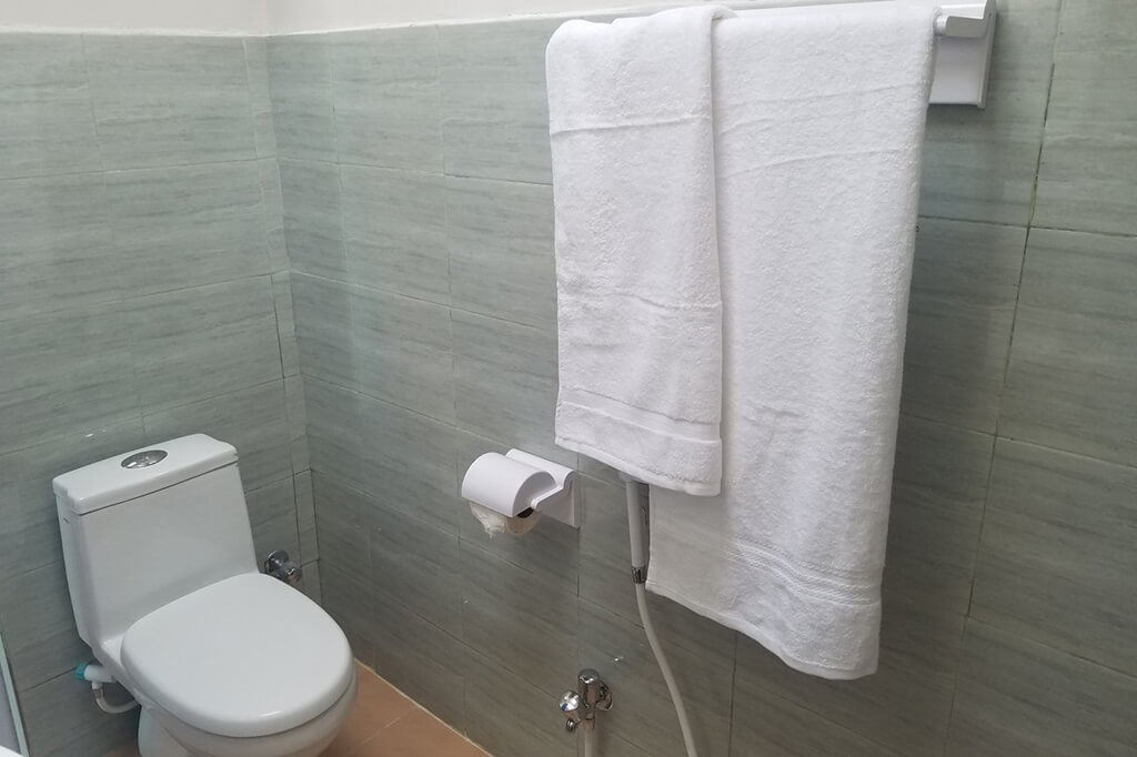 mountain lodge hotel skardu