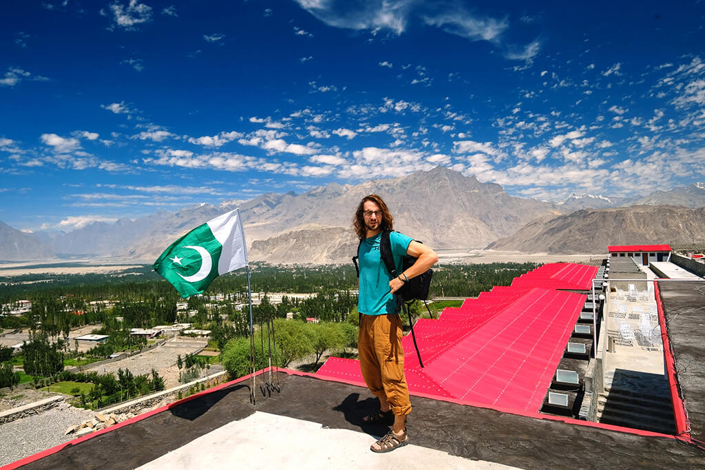 mountain lodge hotel skardu