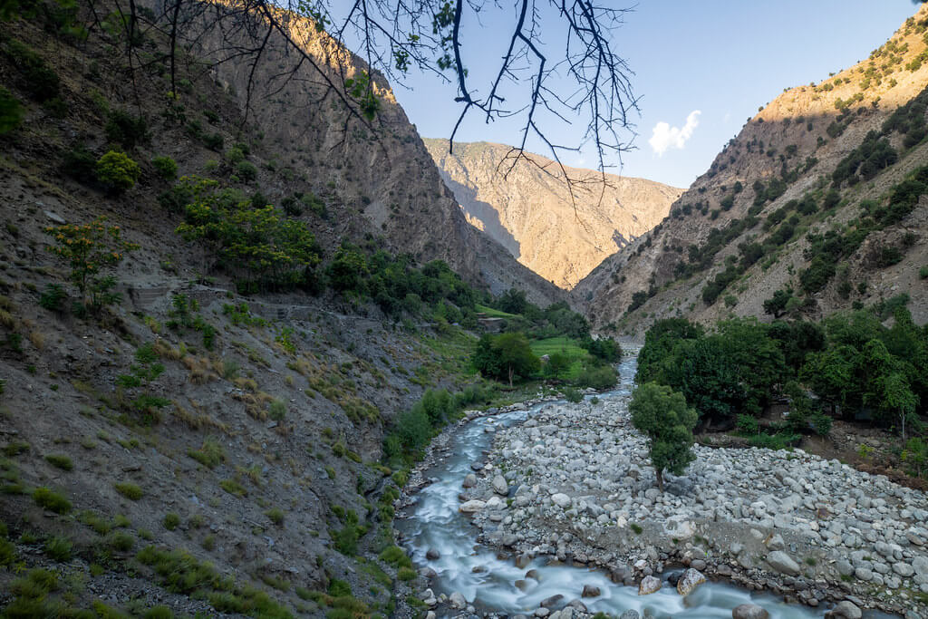 pakistan under a pagan moon