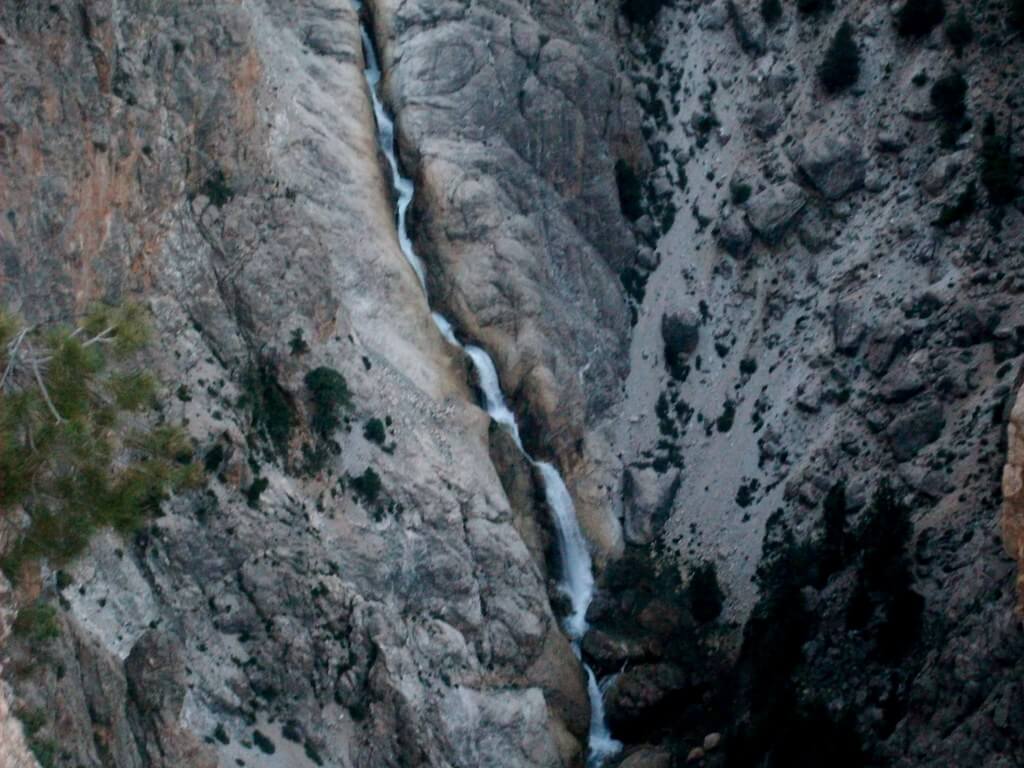 pakistan under a pagan moon