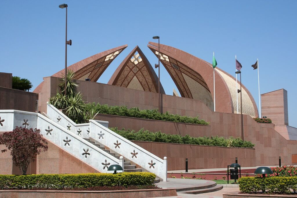 islamabad city tour with faisal mosque and pakistan monument