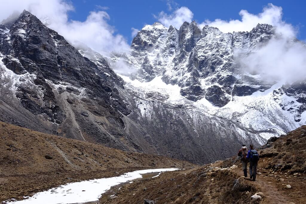 the three passes trek