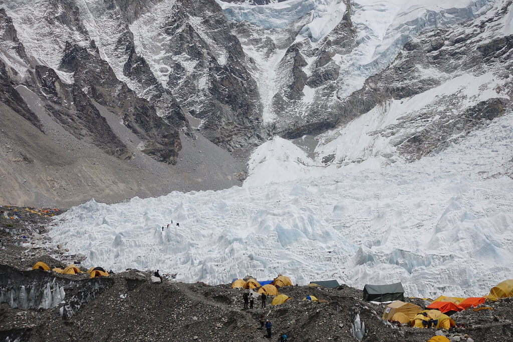 lobuche peak climbing with everest base camp trek