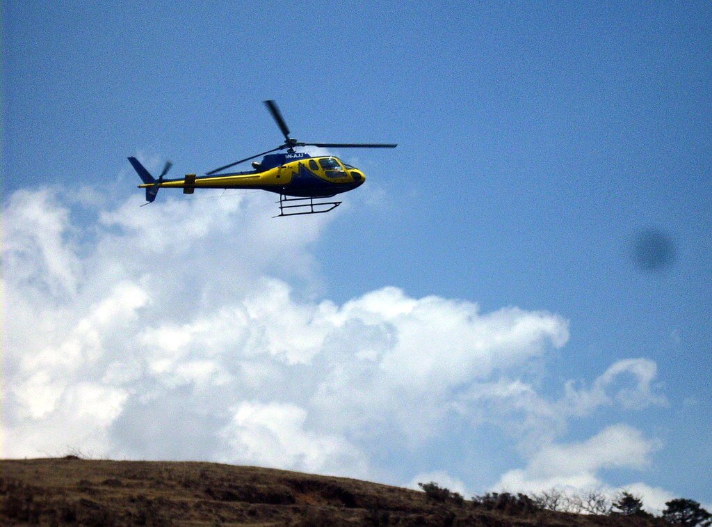 gorakshep to lukla by helicopter