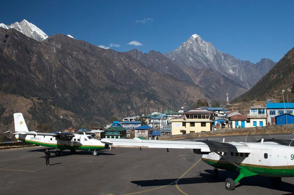 gorakshep to lukla by helicopter