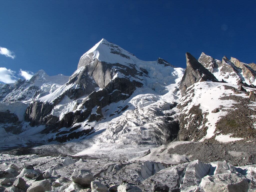 laila peak base camp trek