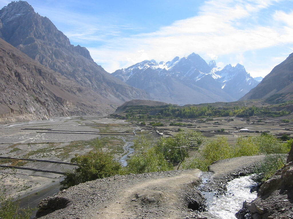 shimshal valley tour