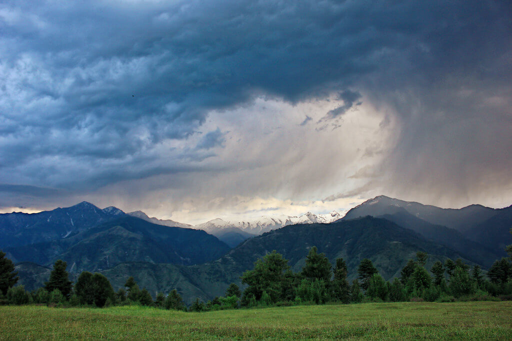 shogran and siri paye tour