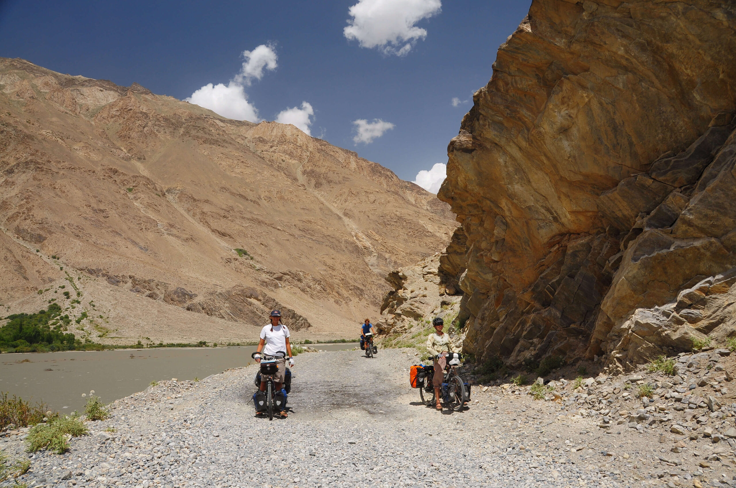 pamir wakhan cycling tour