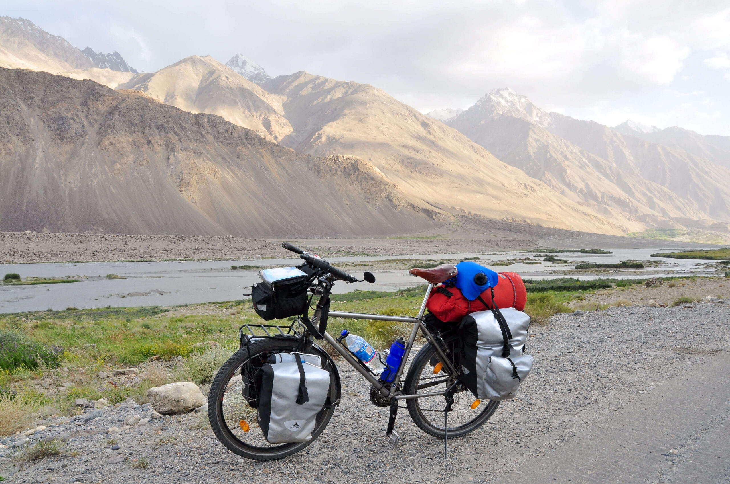 pamir wakhan cycling tour