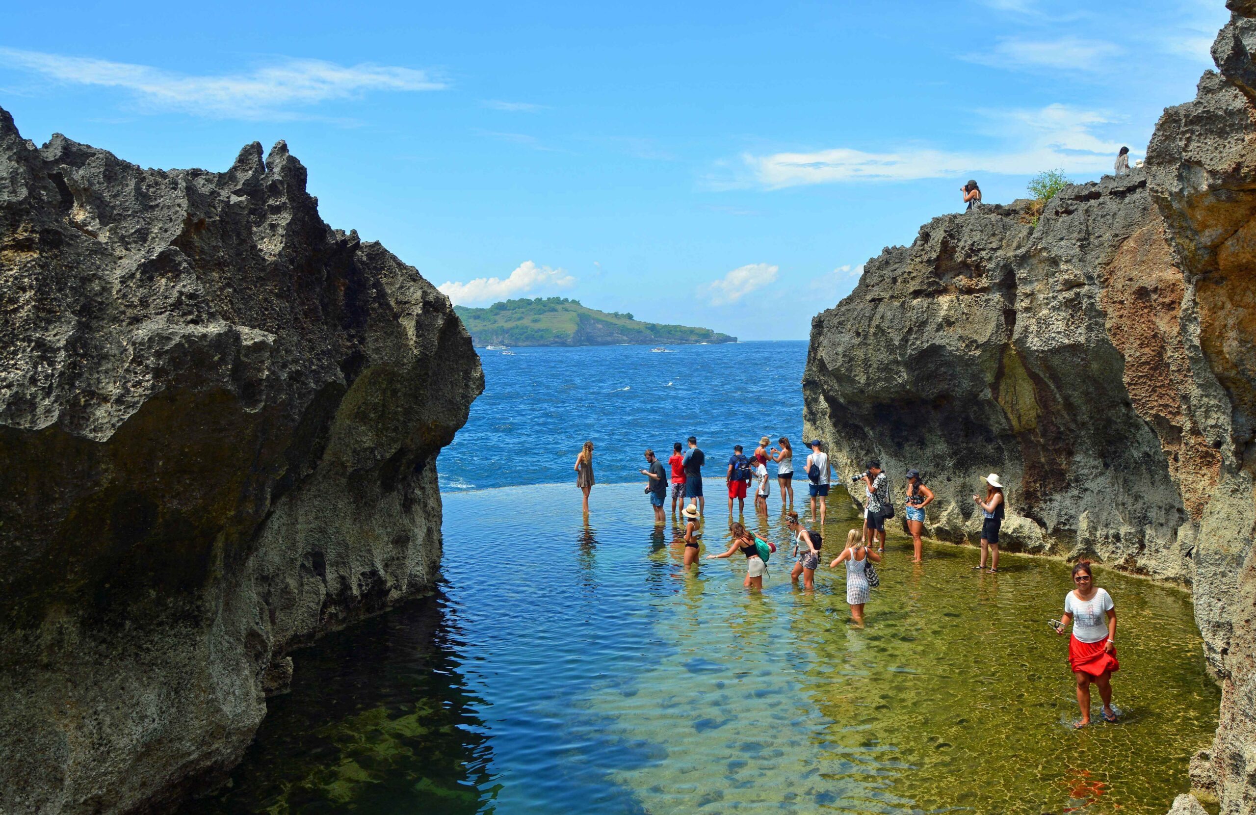 indonesia tour packages from pakistan