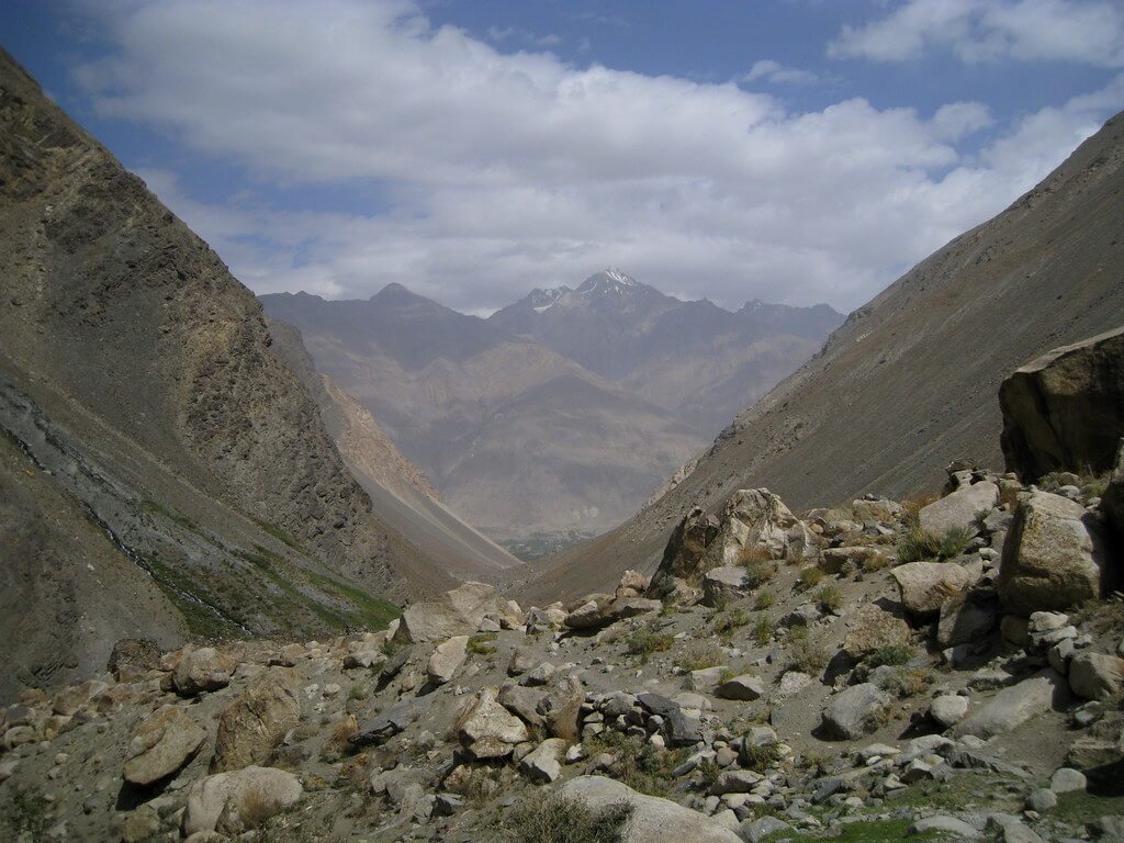 noshaq base camp trek