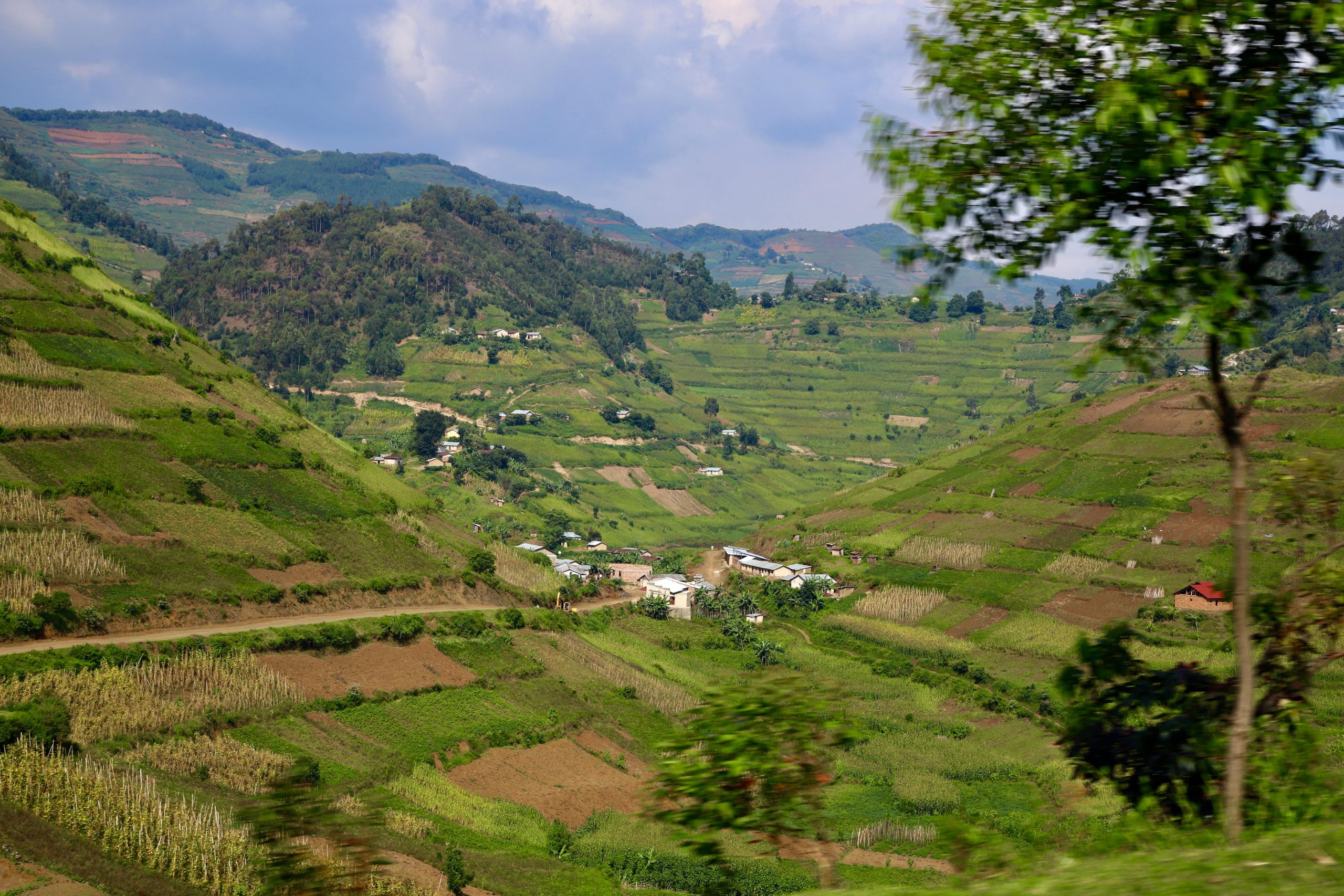 uganda tour package from pakistan