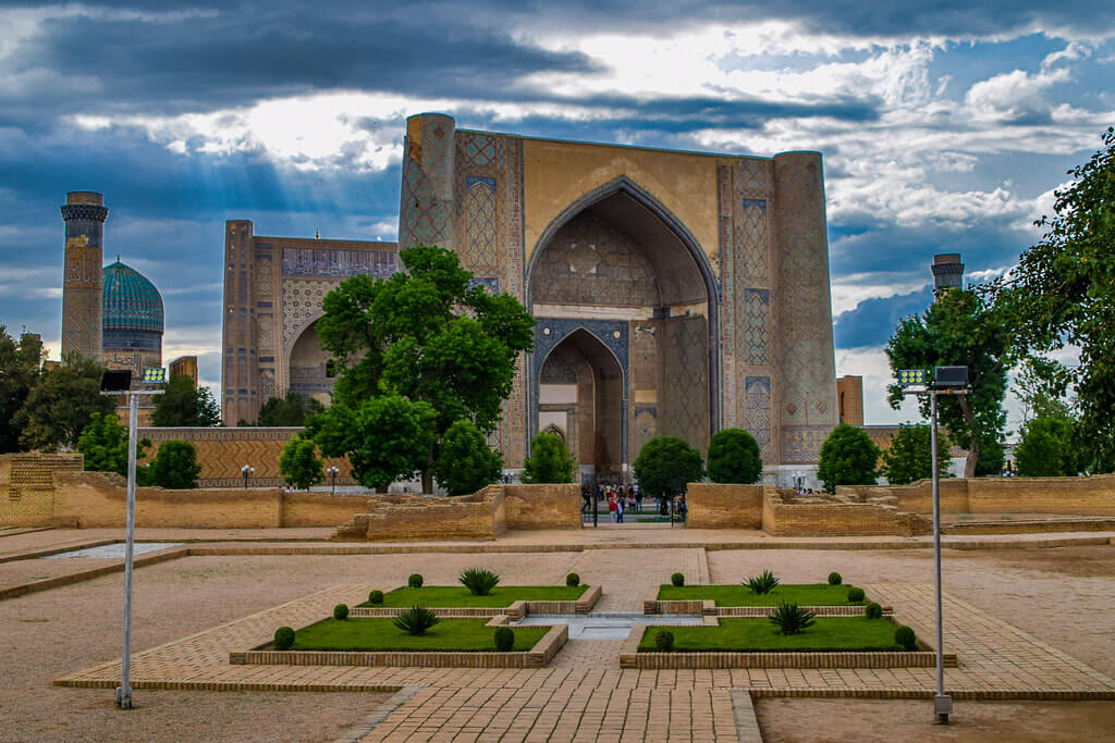 uzbekistan women-only tour