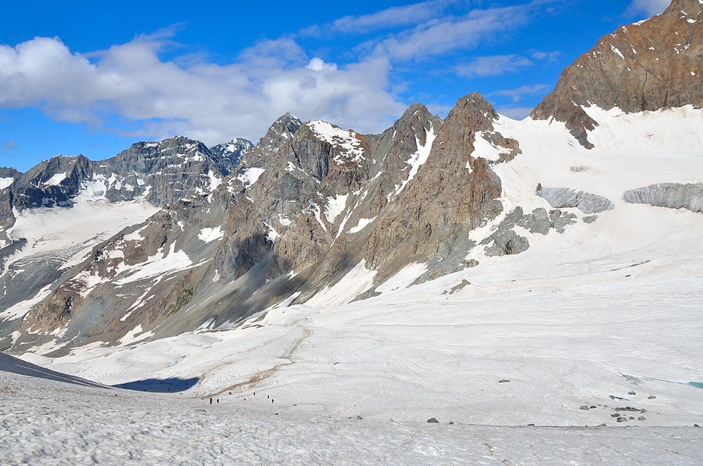 bashkaro pass trek
