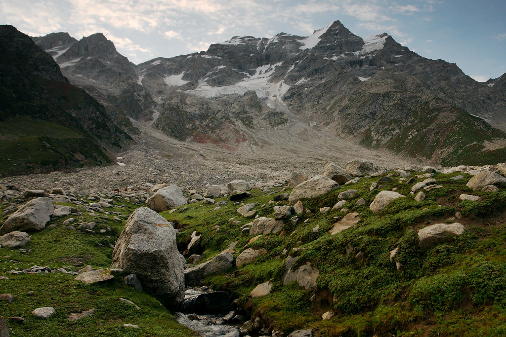 ansoo lake trek