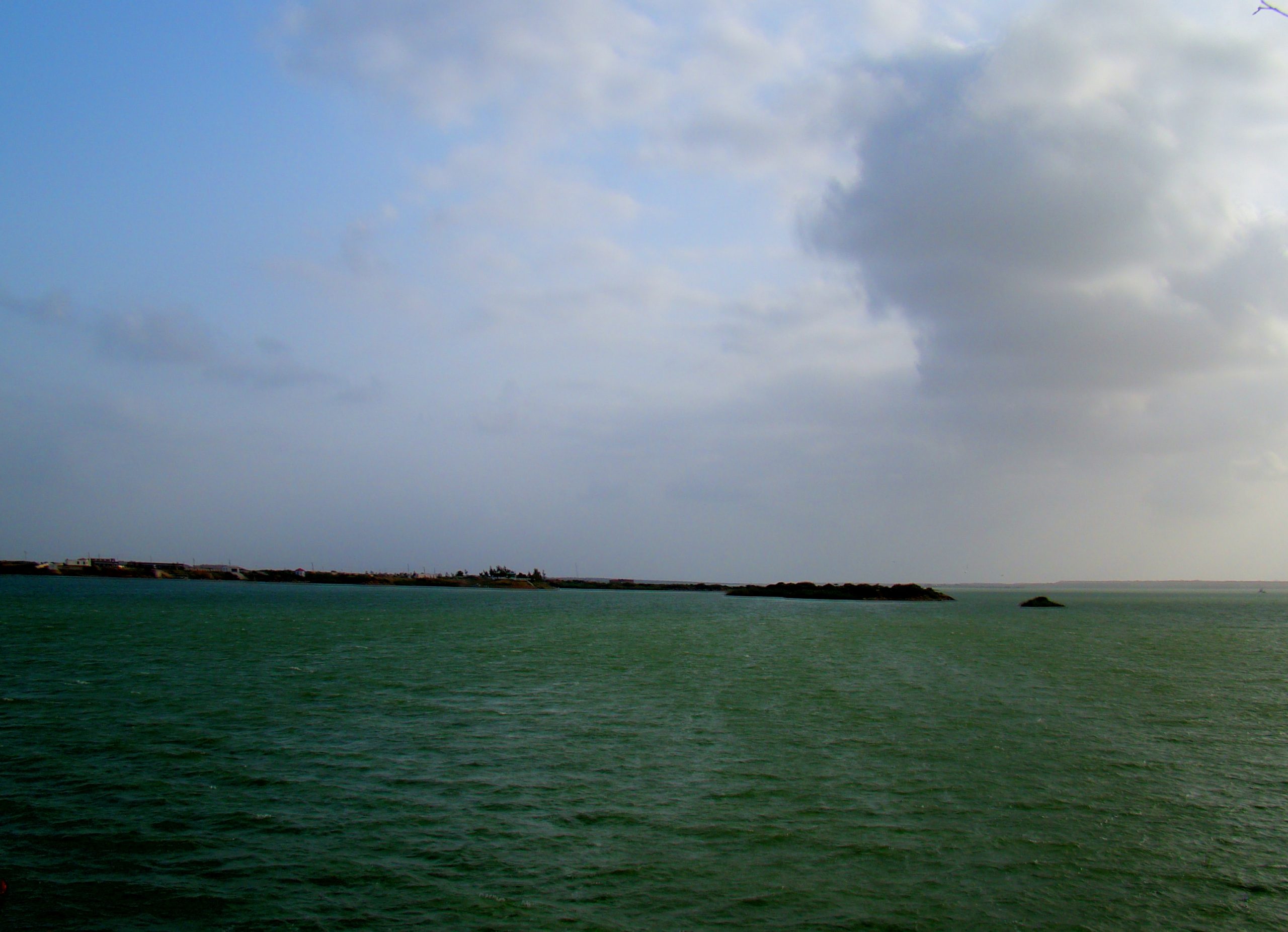 keenjhar lake wildlife sanctuary tour