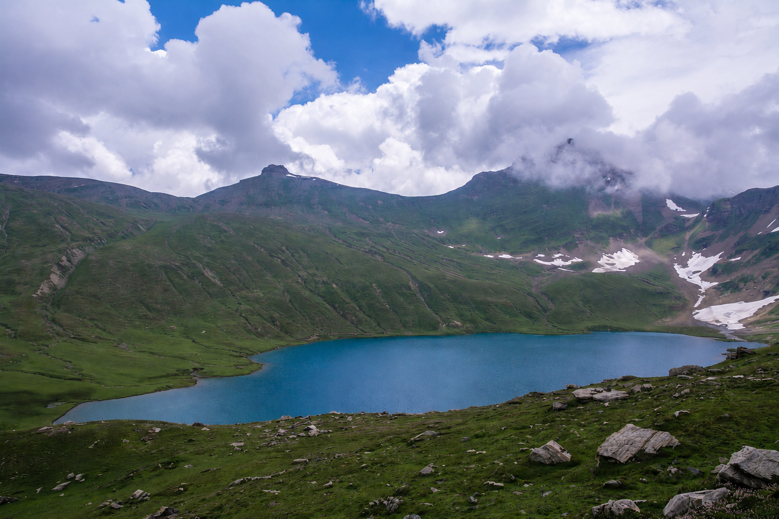 lulusar-dudipatsar national park tour