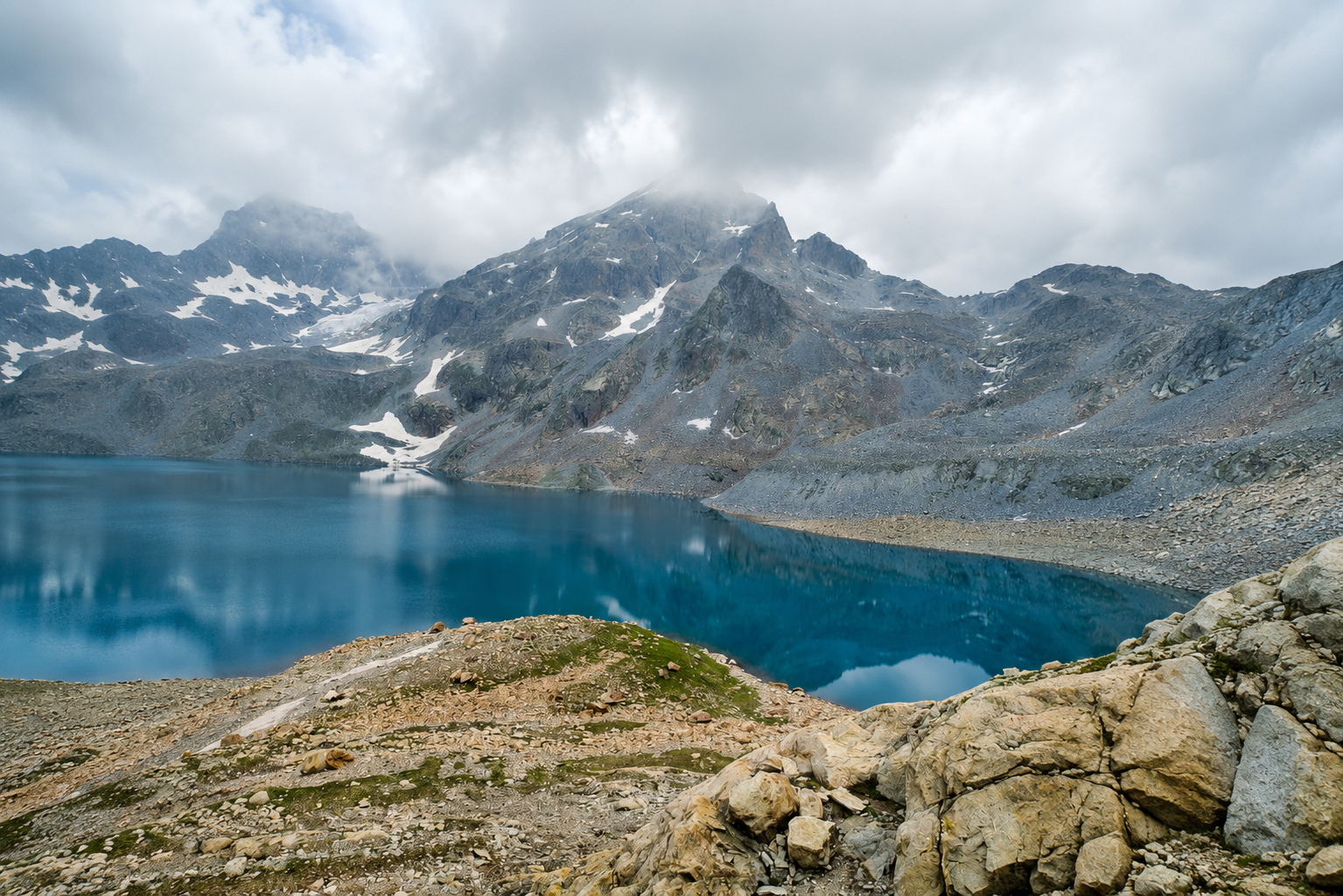 takhto lake trek