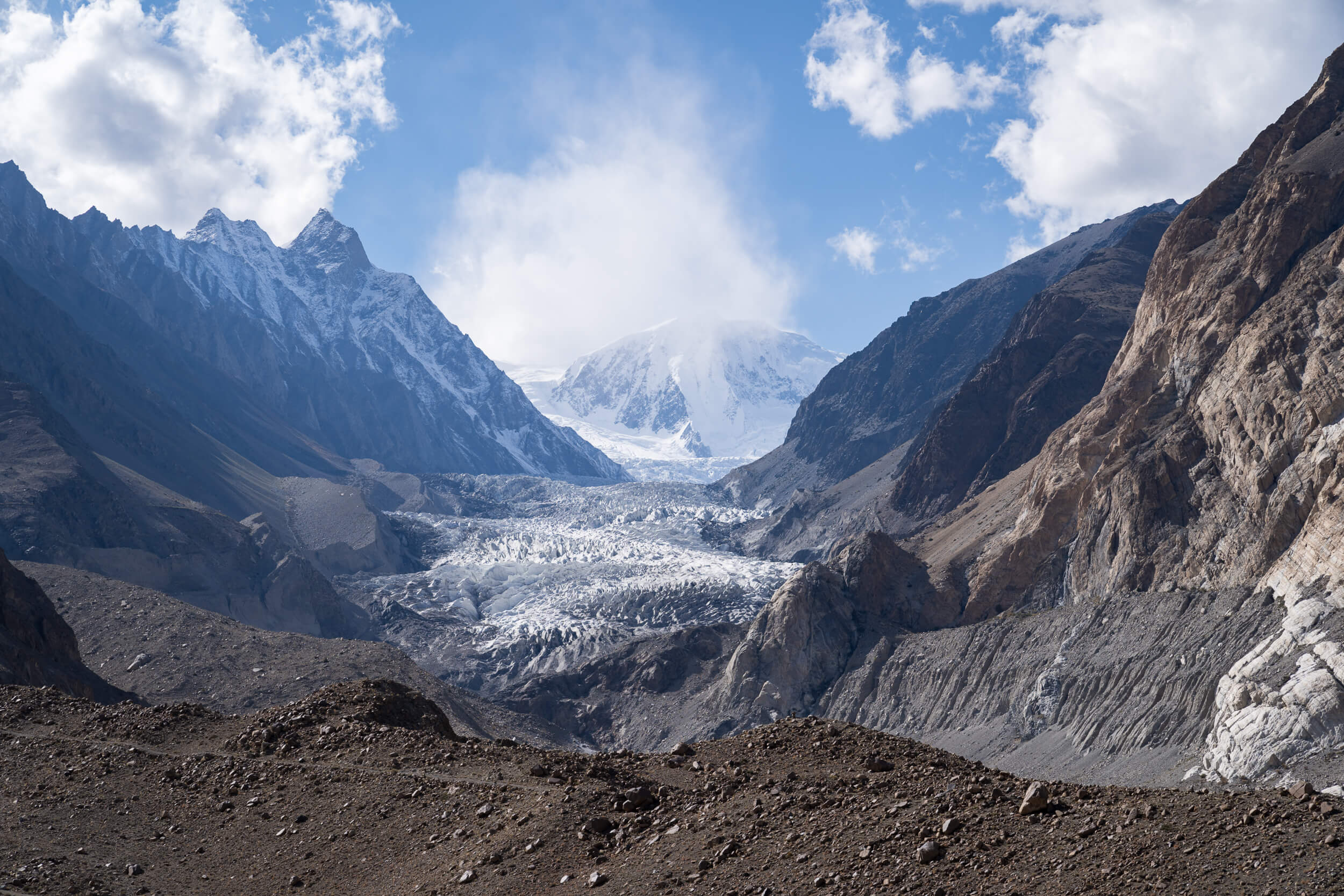 passu glacier trek