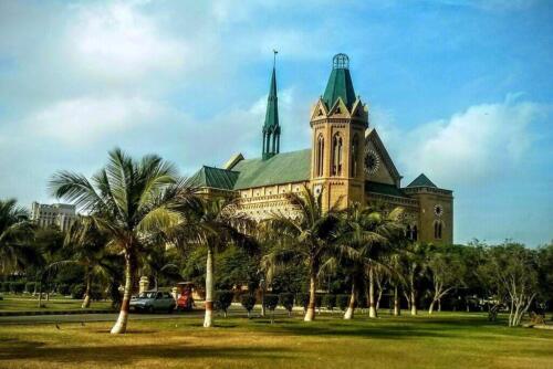 karachi sightseeing tour