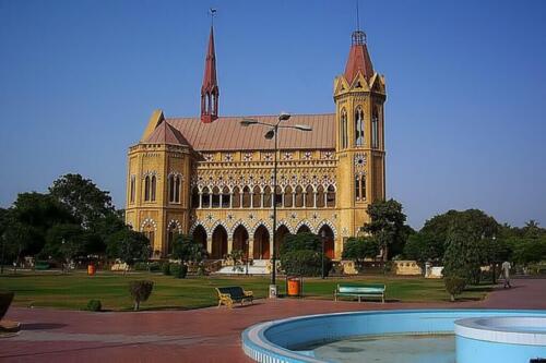 karachi sightseeing tour