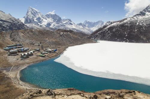 everest base camp trek with gokyo lakes