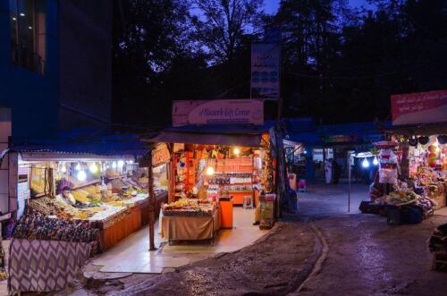 full-day guided trip to islamabad and murree