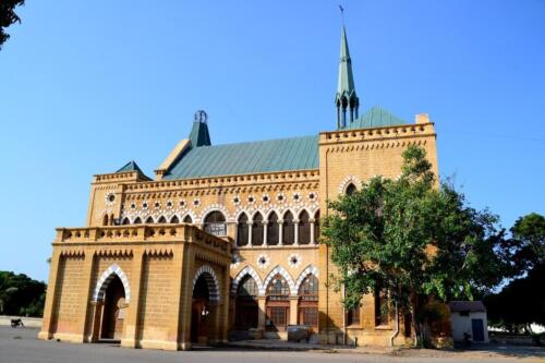 full day private tour to mohatta palace zainab and burns road