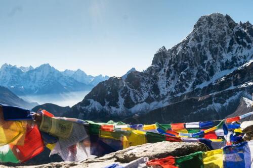 gokyo lake renjo la pass trek