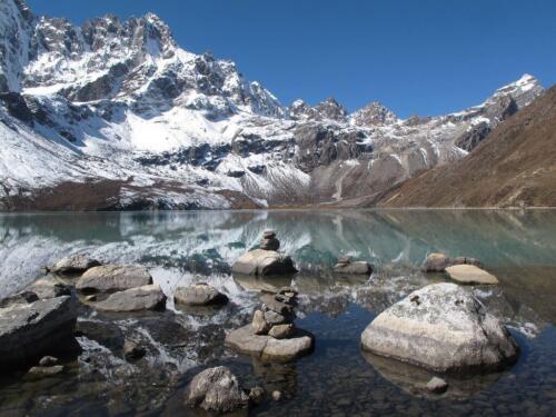 gokyo lake renjo la pass trek