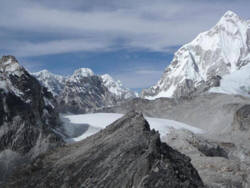 gokyo lake renjo la pass trek