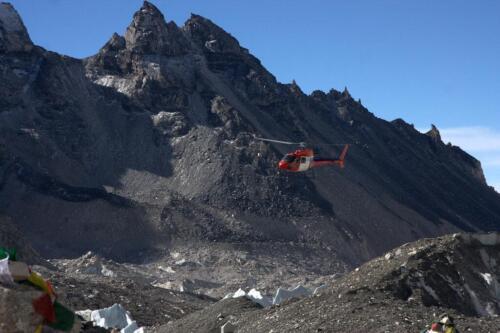 gorakshep to lukla by helicopter