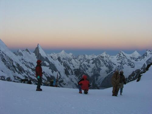 laila peak base camp trek