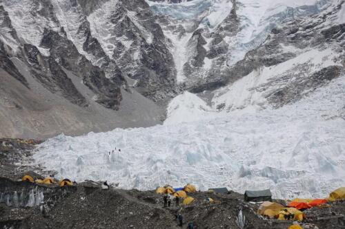 lobuche peak climbing with everest base camp trek